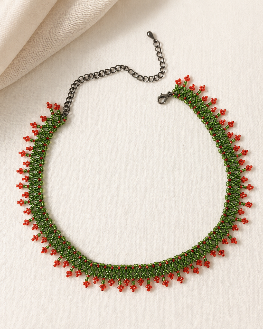 Fine Green and Red Ukrainian Handmade Sylianka-Style Beaded Choker